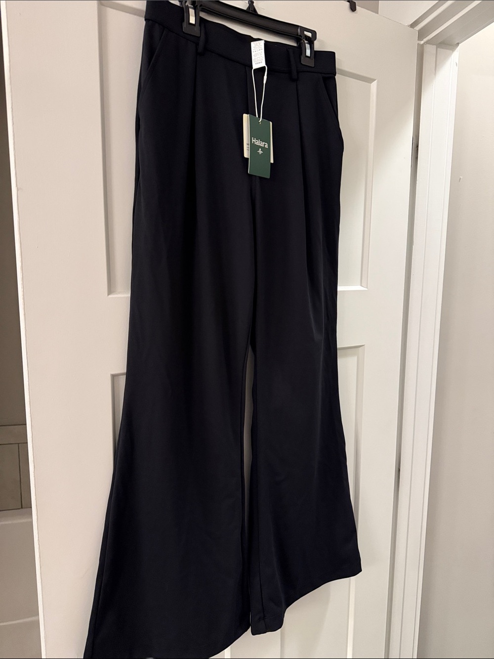 HALARA Black High-Rise Wide-Leg Pants
